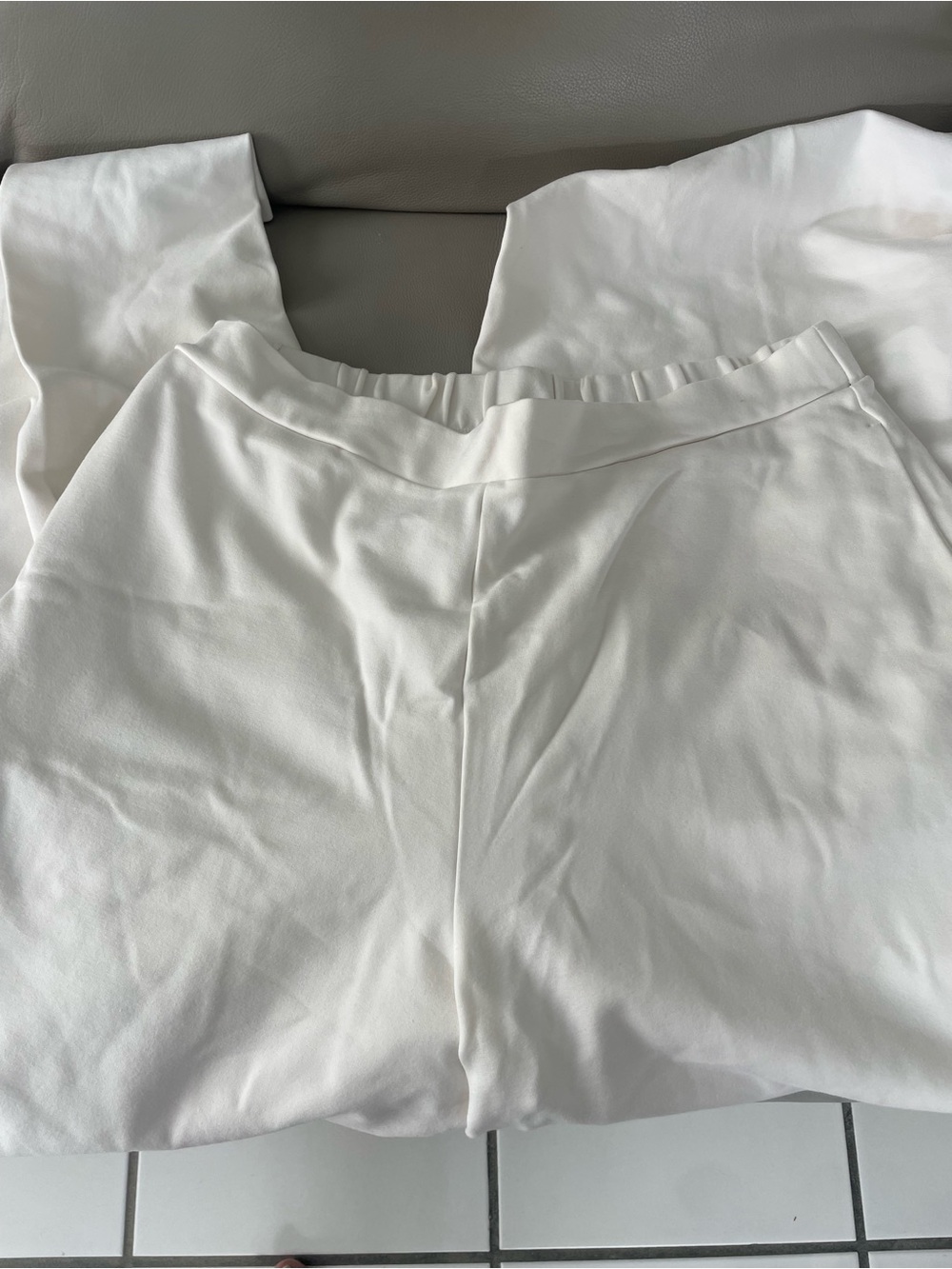 Banana Republic Wide-Leg Pants in Beige